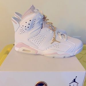 Air Jordan Retro 6 gold hoops